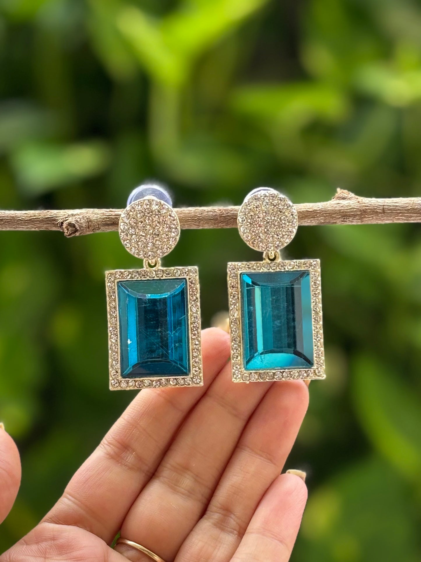 Aqua Charvi Earings