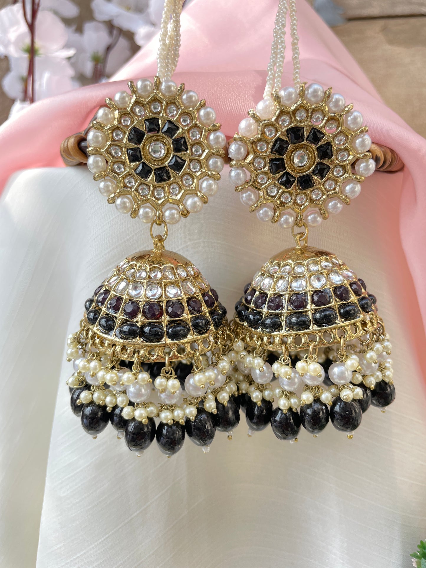 Black Rehangi Kundan Jhumki