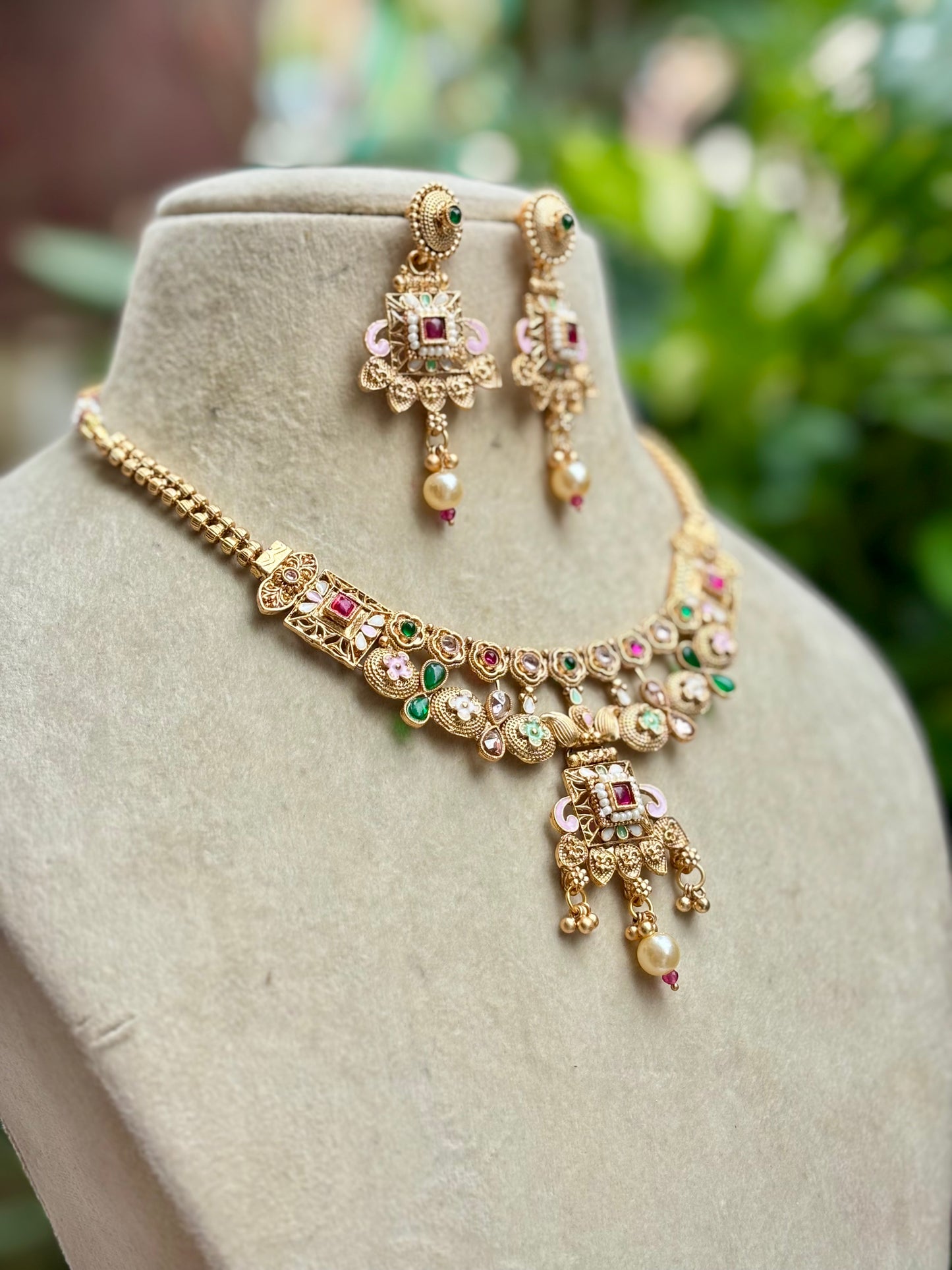 Multicolour Mira Kundan Jewellery Set