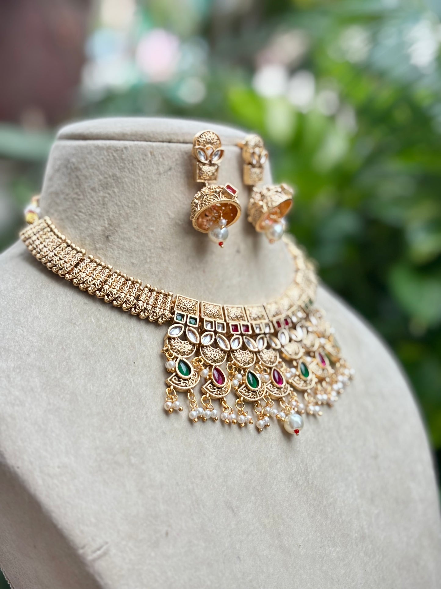 Multicolour Sia Kundan Jewellery Set
