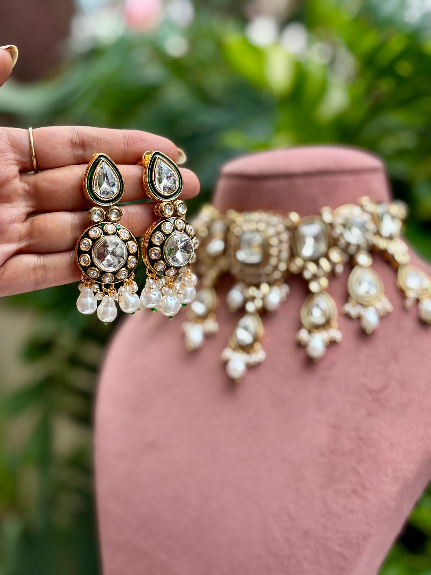 Ivory Nia Kundan Jewellery Set
