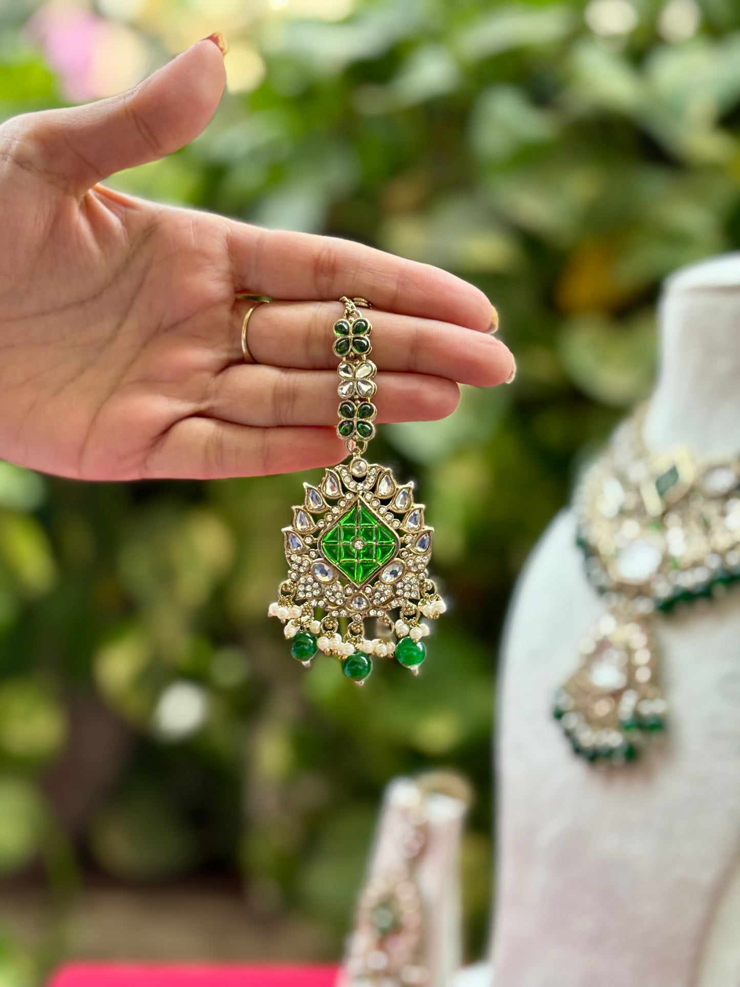 Green Asha Kundan Bridal Jewellery Set