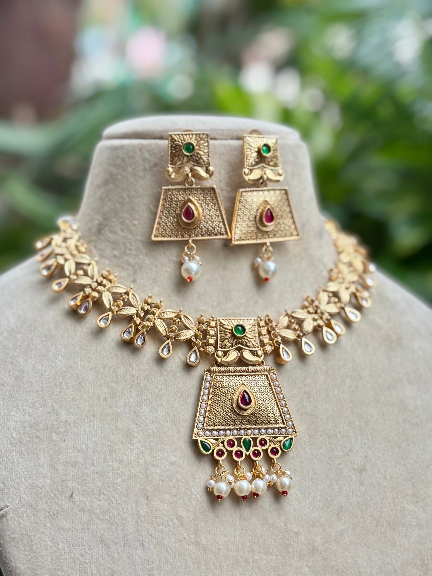 Multicolour Jini Kundan Jewellery Set