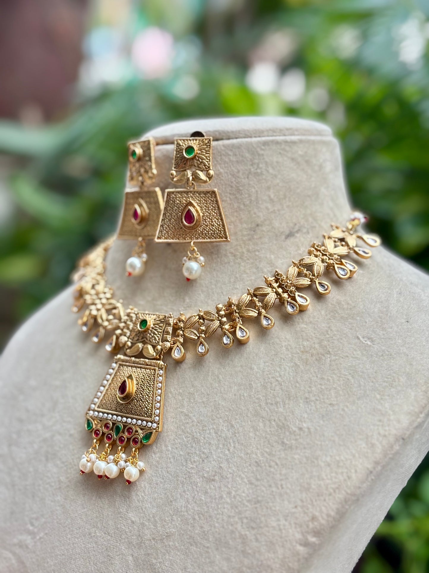 Multicolour Jini Kundan Jewellery Set