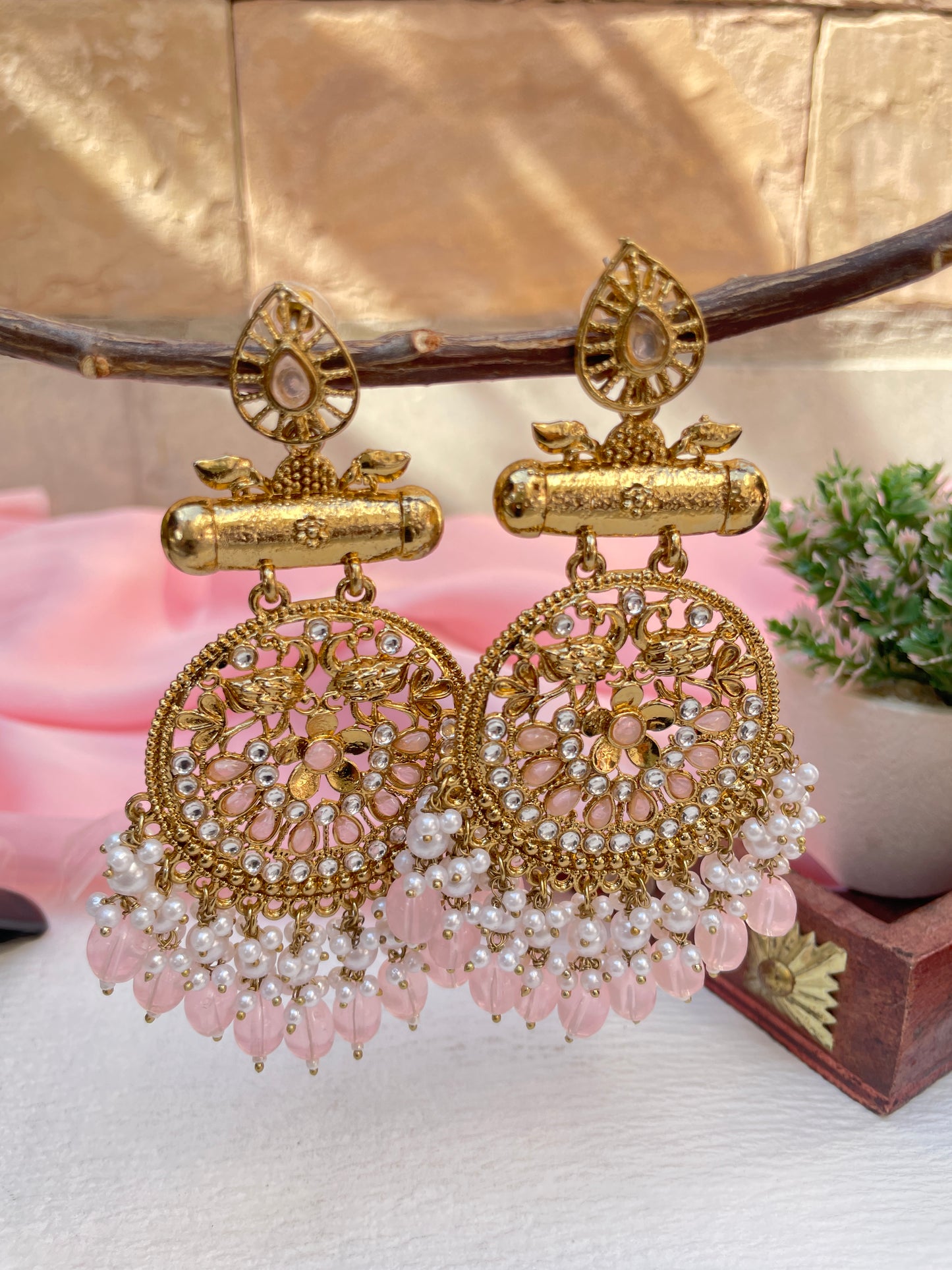 Pink Mohna Chandbali