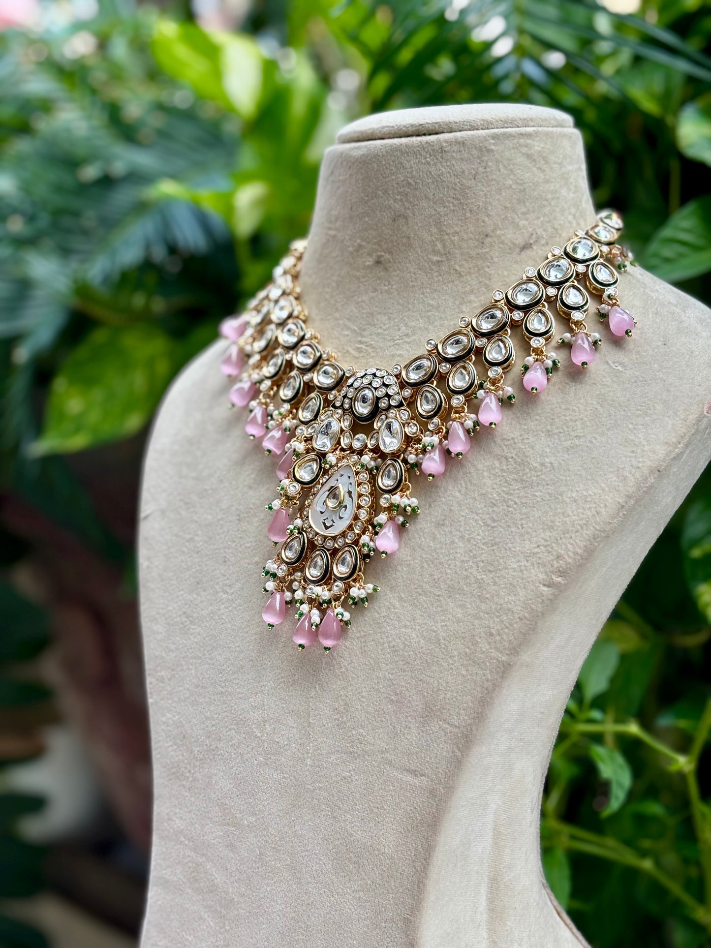 Pink Reshu Kundan Jewellery Set