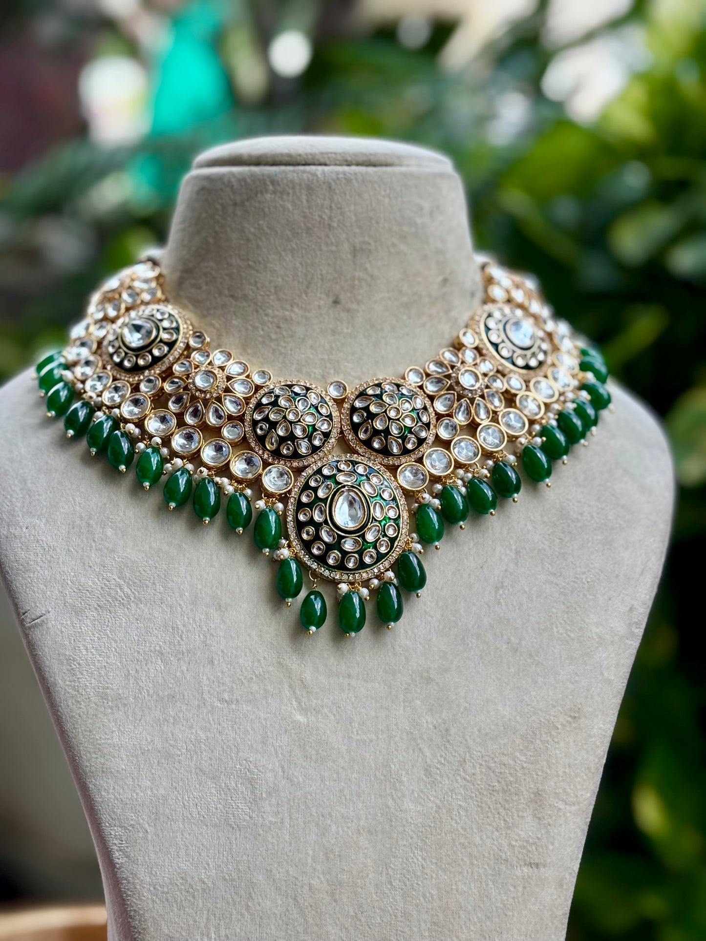 Green Vedika Kundan Jewellery Set
