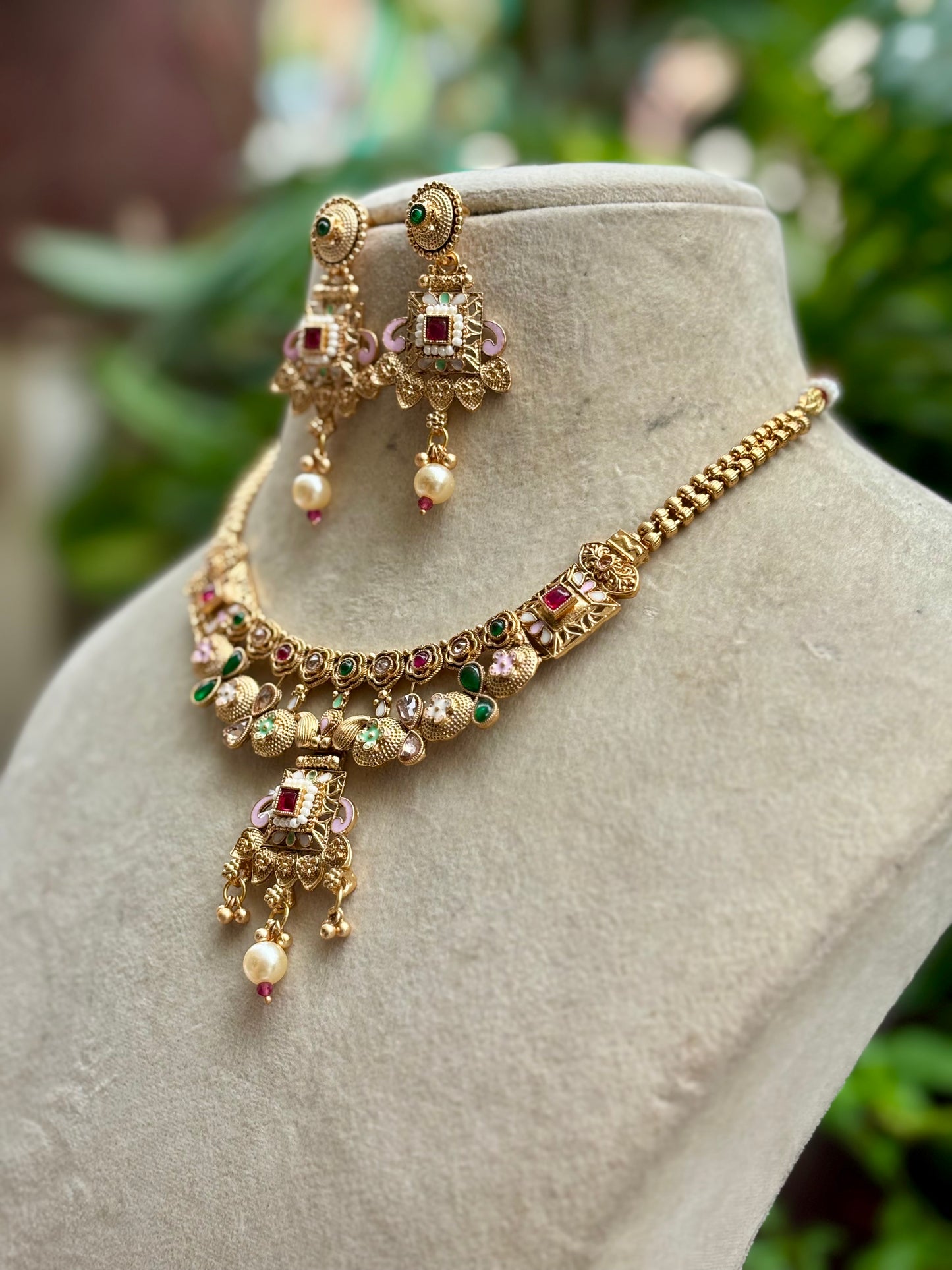 Multicolour Mira Kundan Jewellery Set