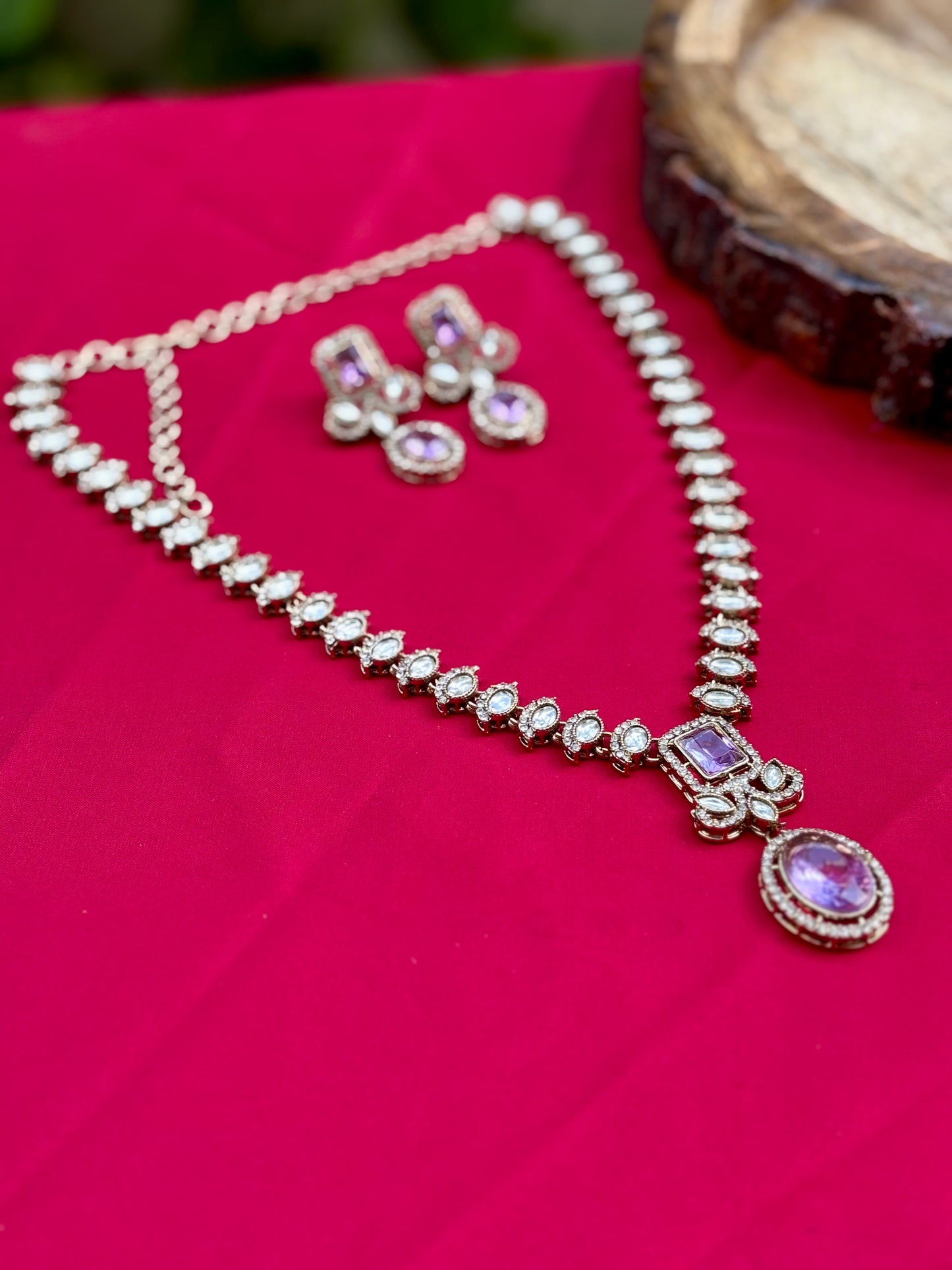 Lavender Nia Kundan Jewellery Set