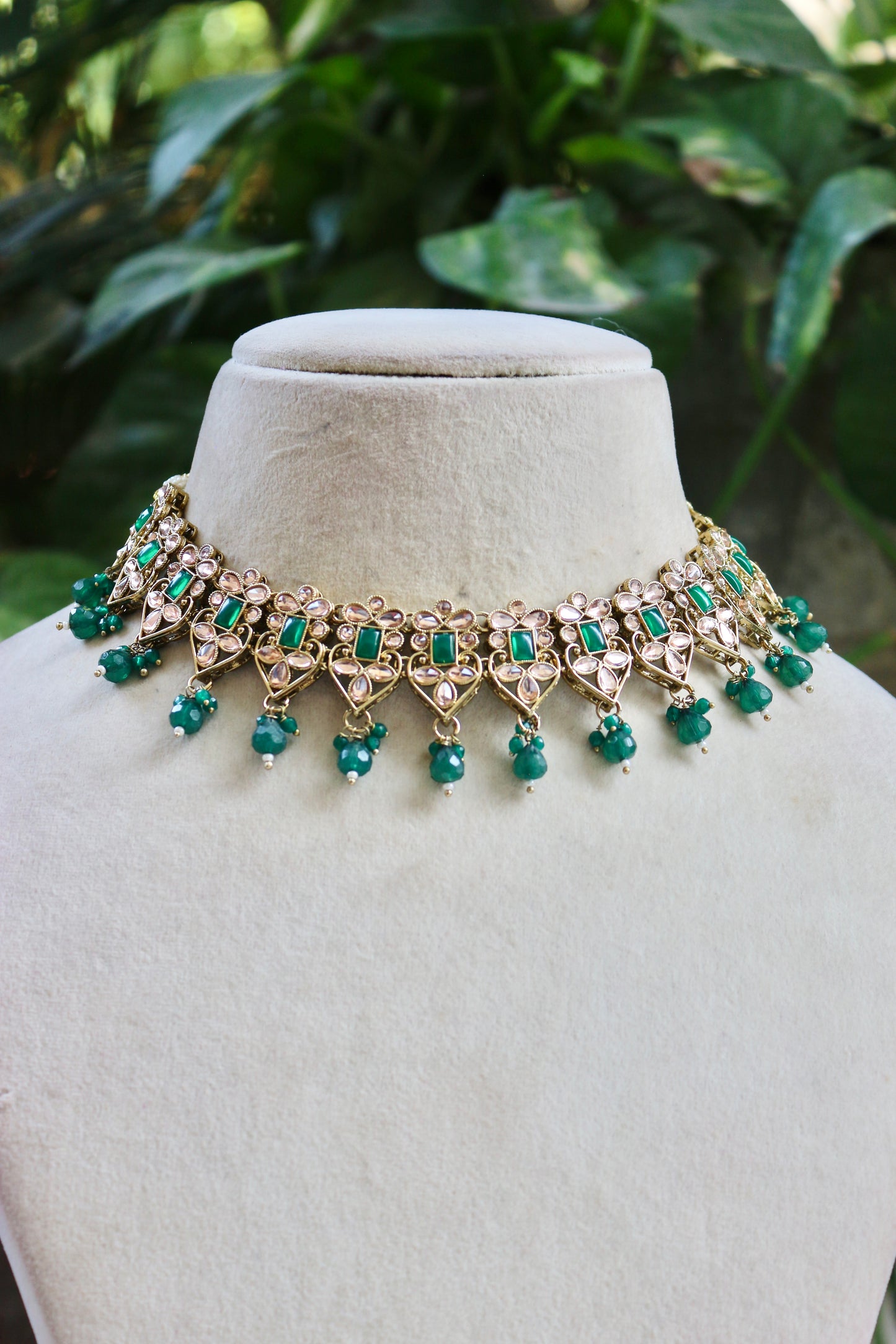 Green Meera Kundan Jewellery Set