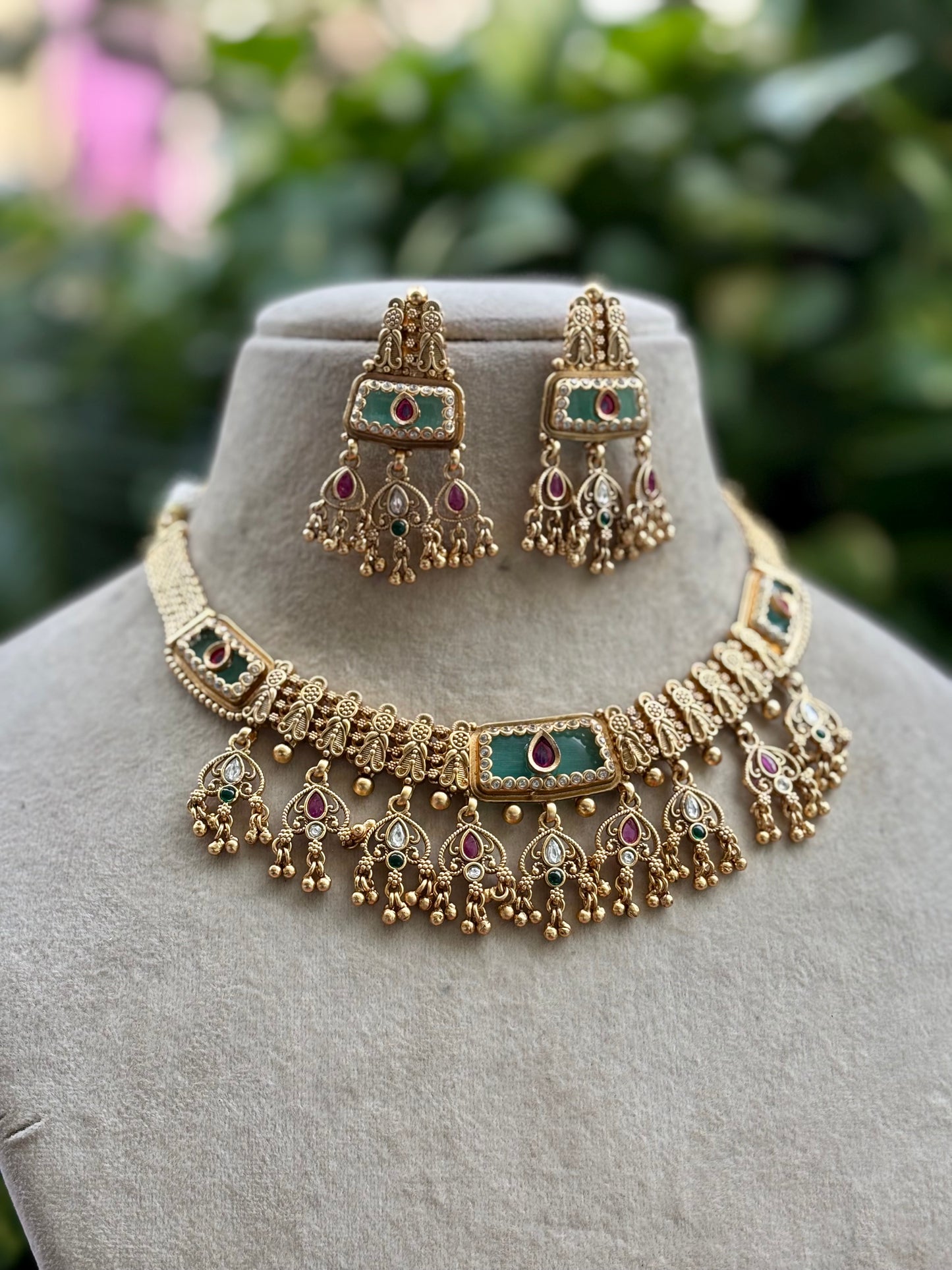 Multicolour Lalitha Heritage Jewellery Set