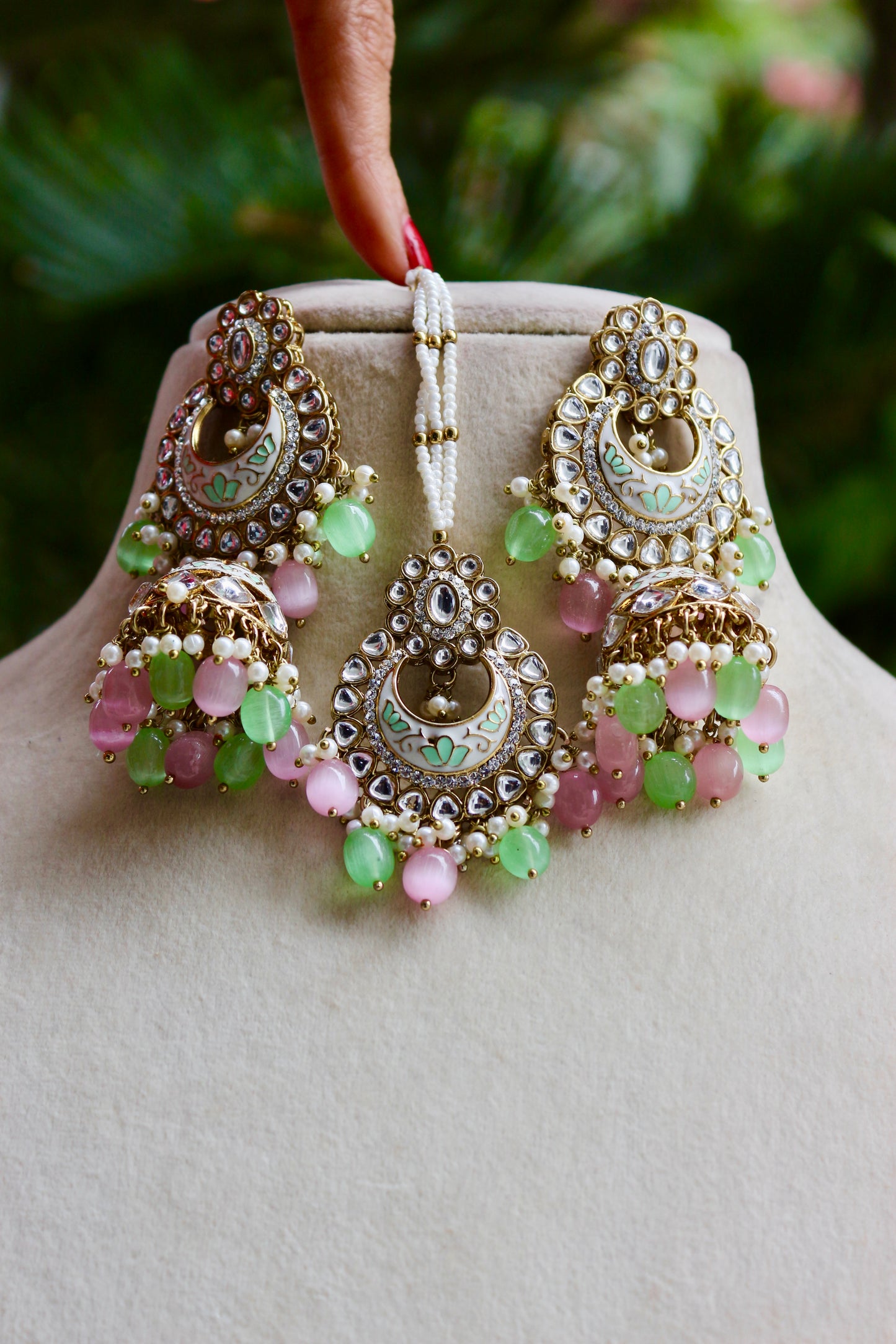 Multicolor Ridya Kundan Jewellery Set