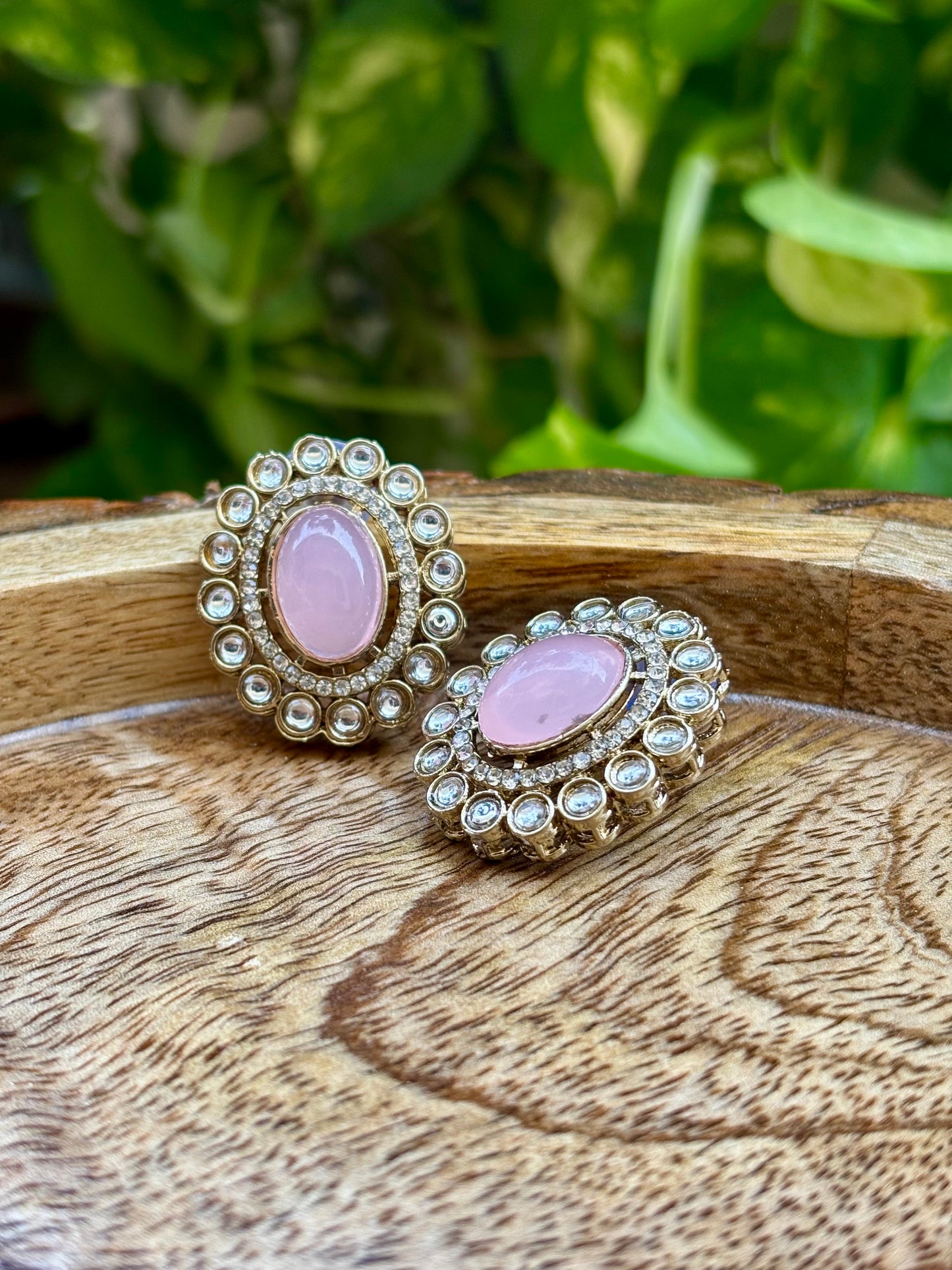 Antique Pink Iris Studs