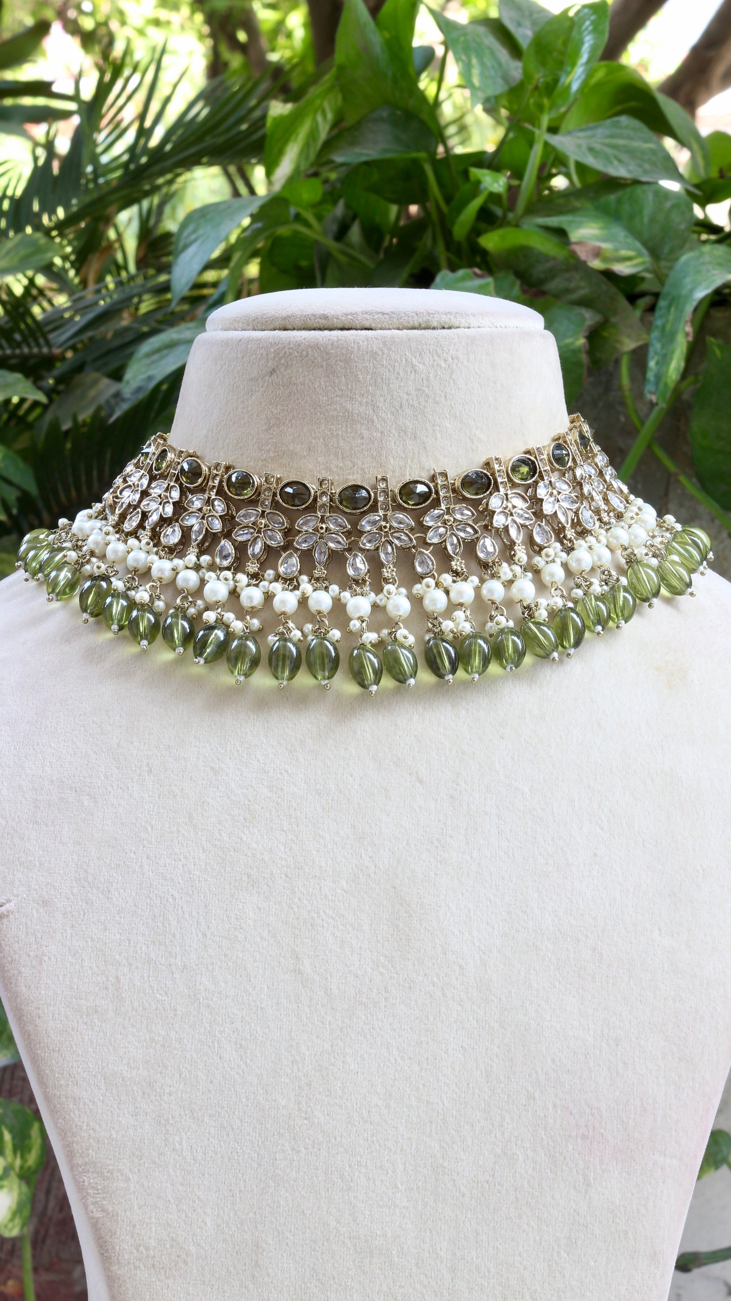 Mehendi Green Maya Antique Jewellery Set