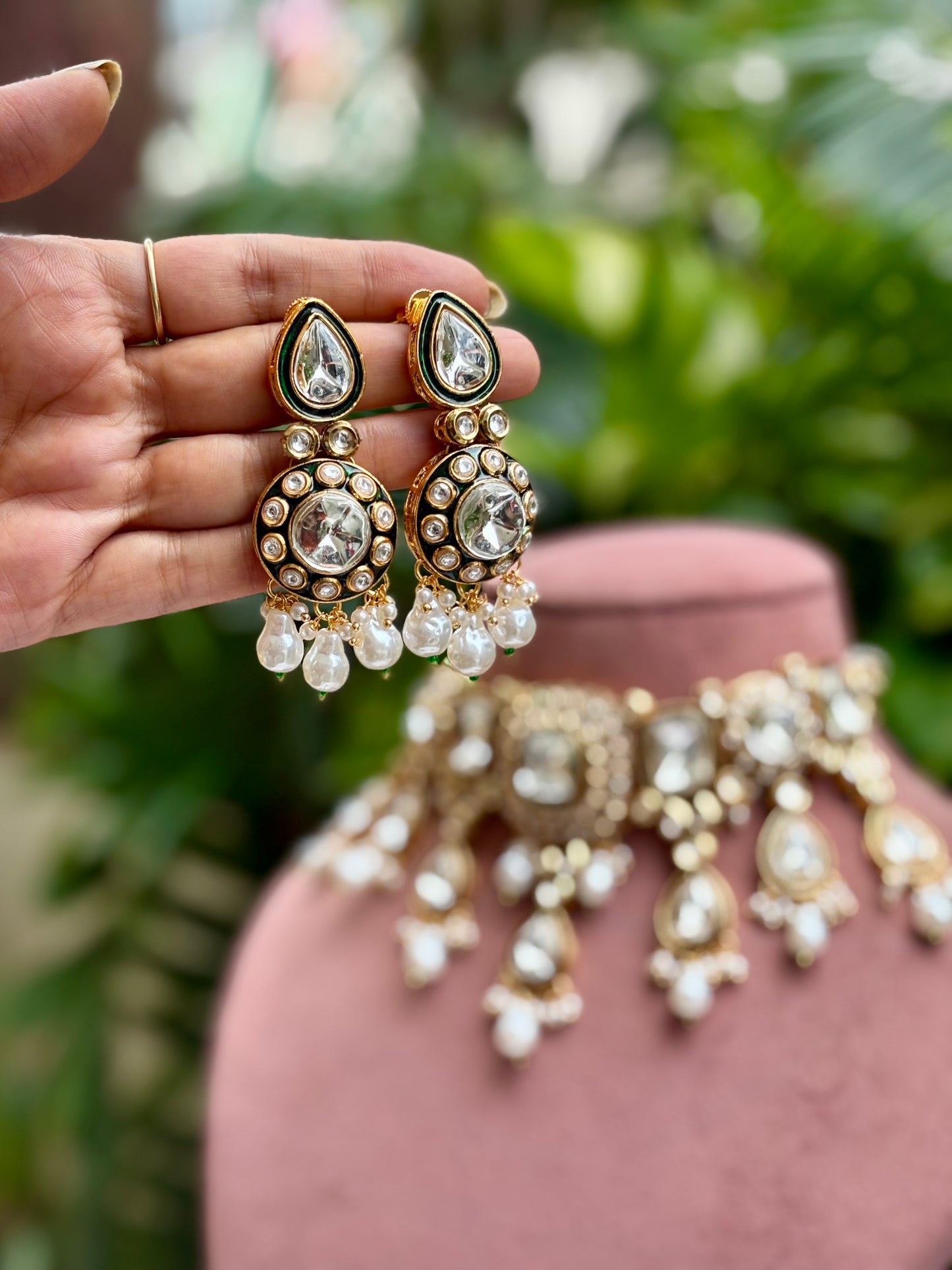 Ivory Nia Kundan Jewellery Set