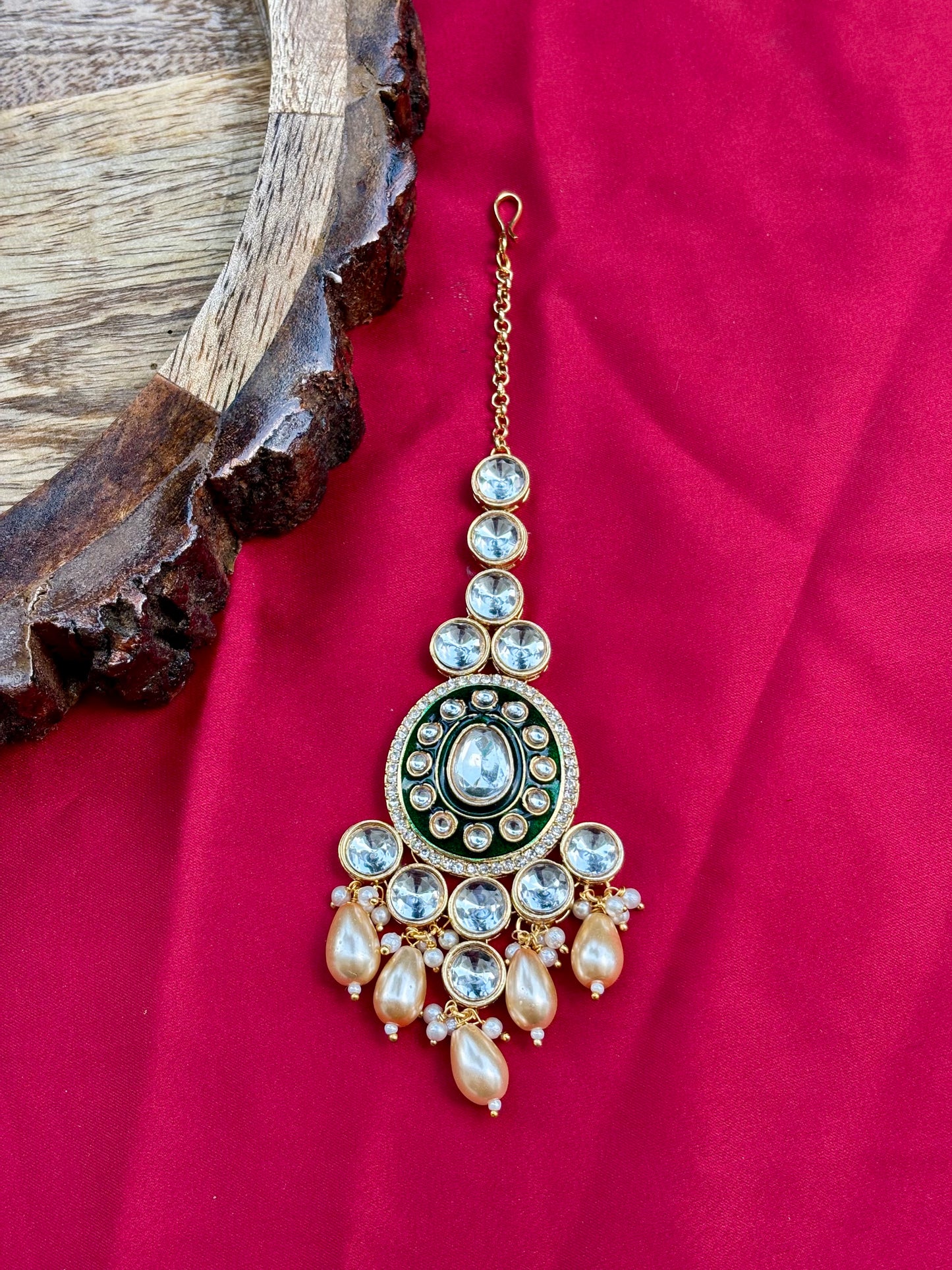 Ivory Vedika Kundan Bridal Jewellery Set