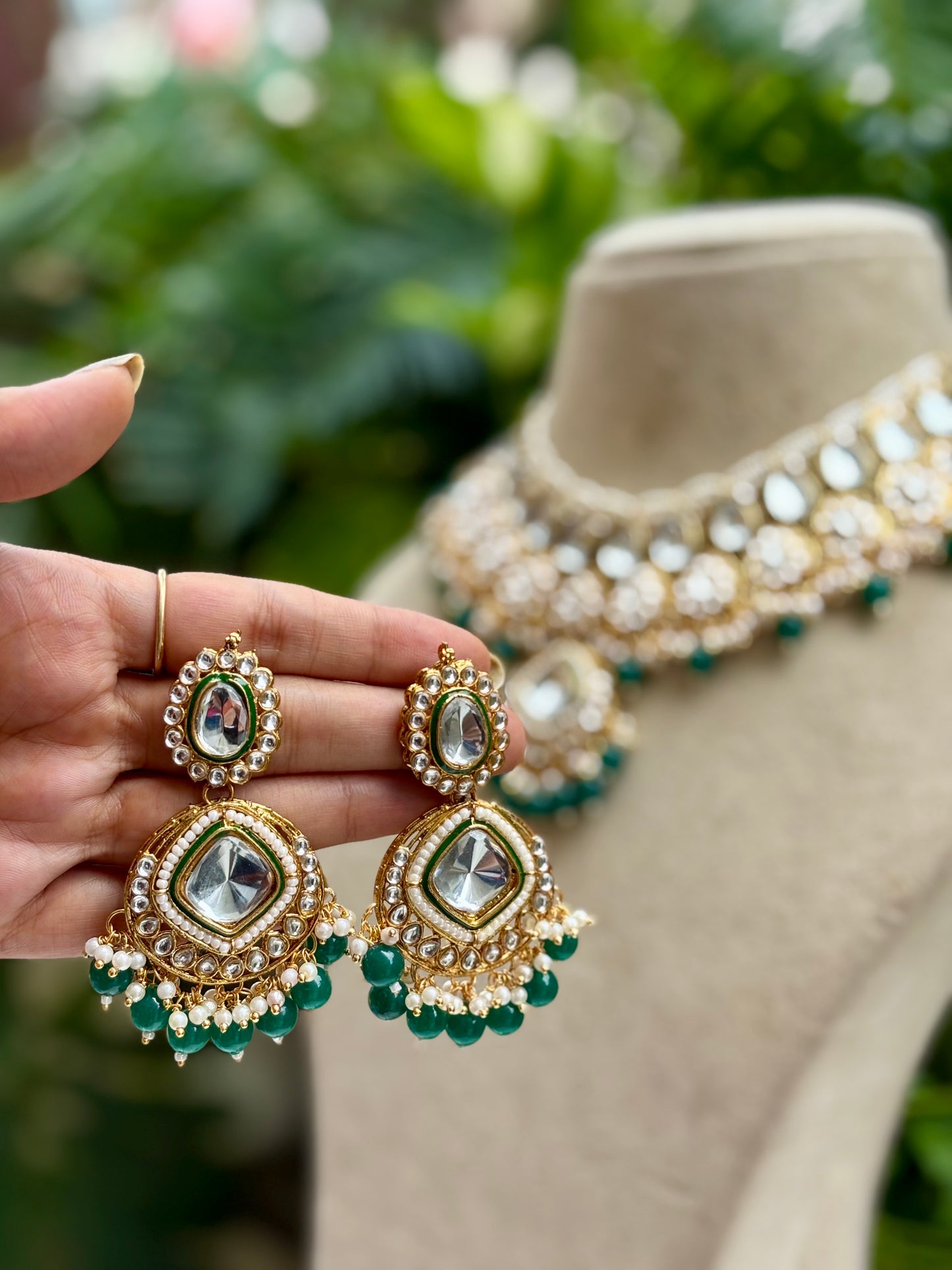 Green Krati Kundan Jewellery Set