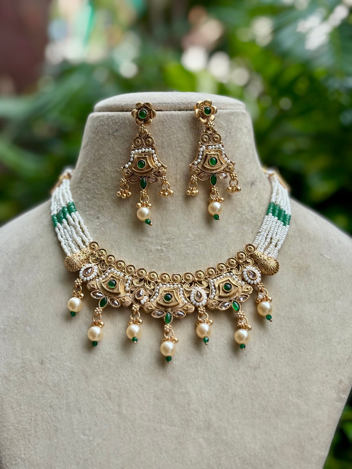 Multicolour Raha Kundan Jewellery Set