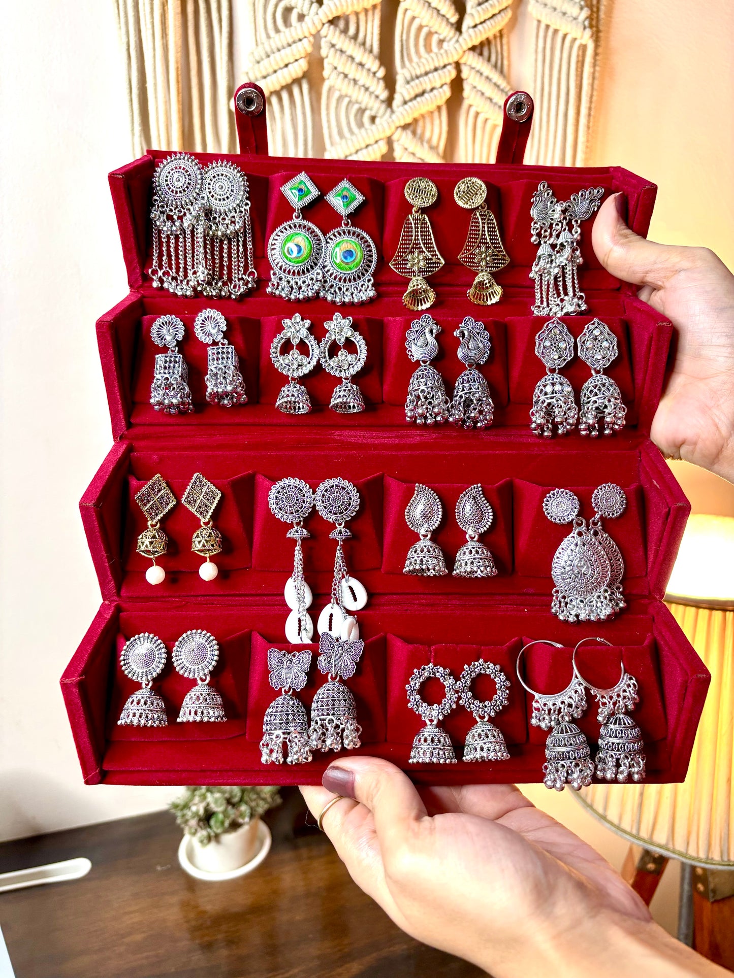 Premium 16pcs Jhumka Box Gift Set