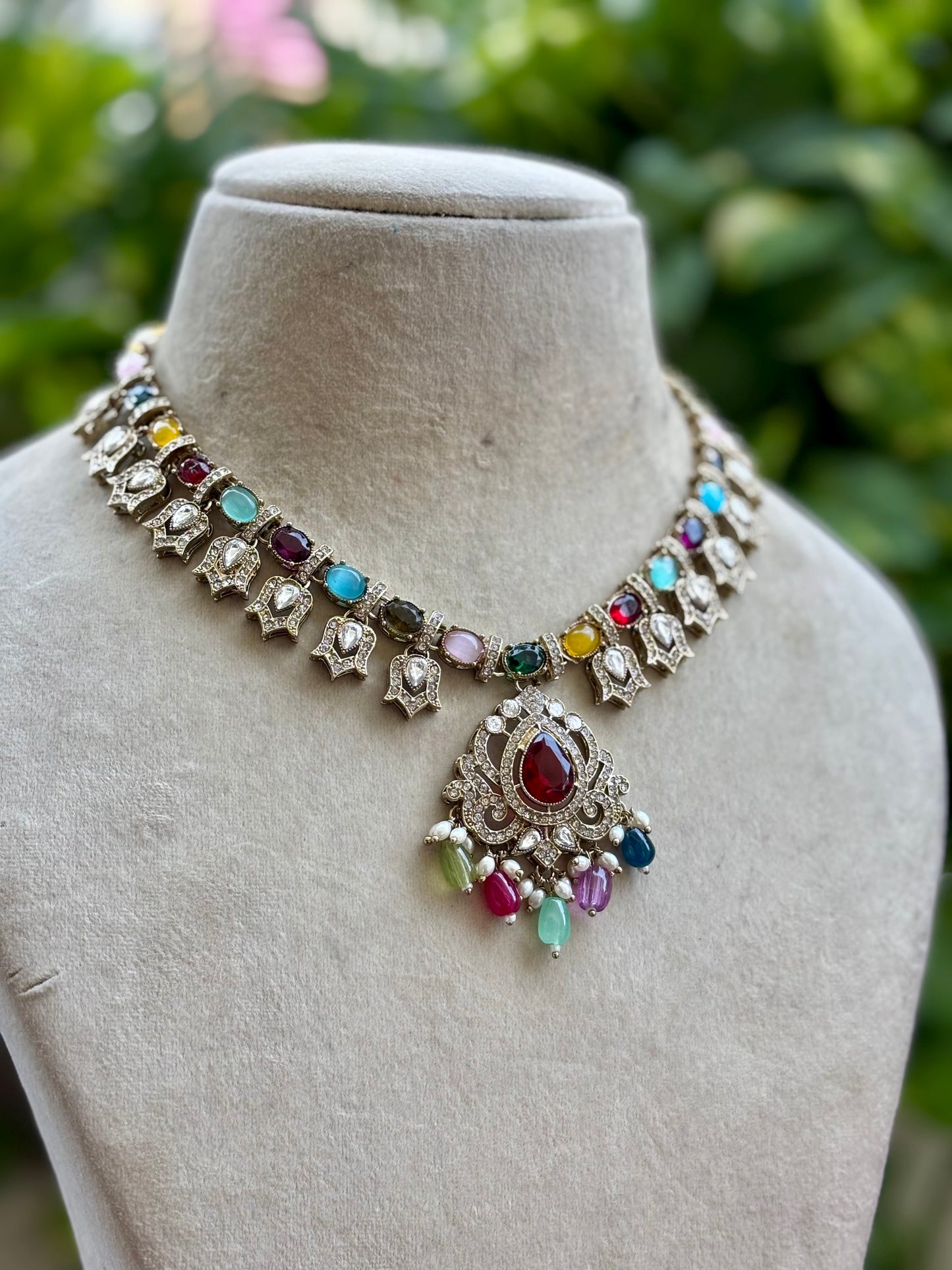 Multicolour Sia Kundan Jewellery Set