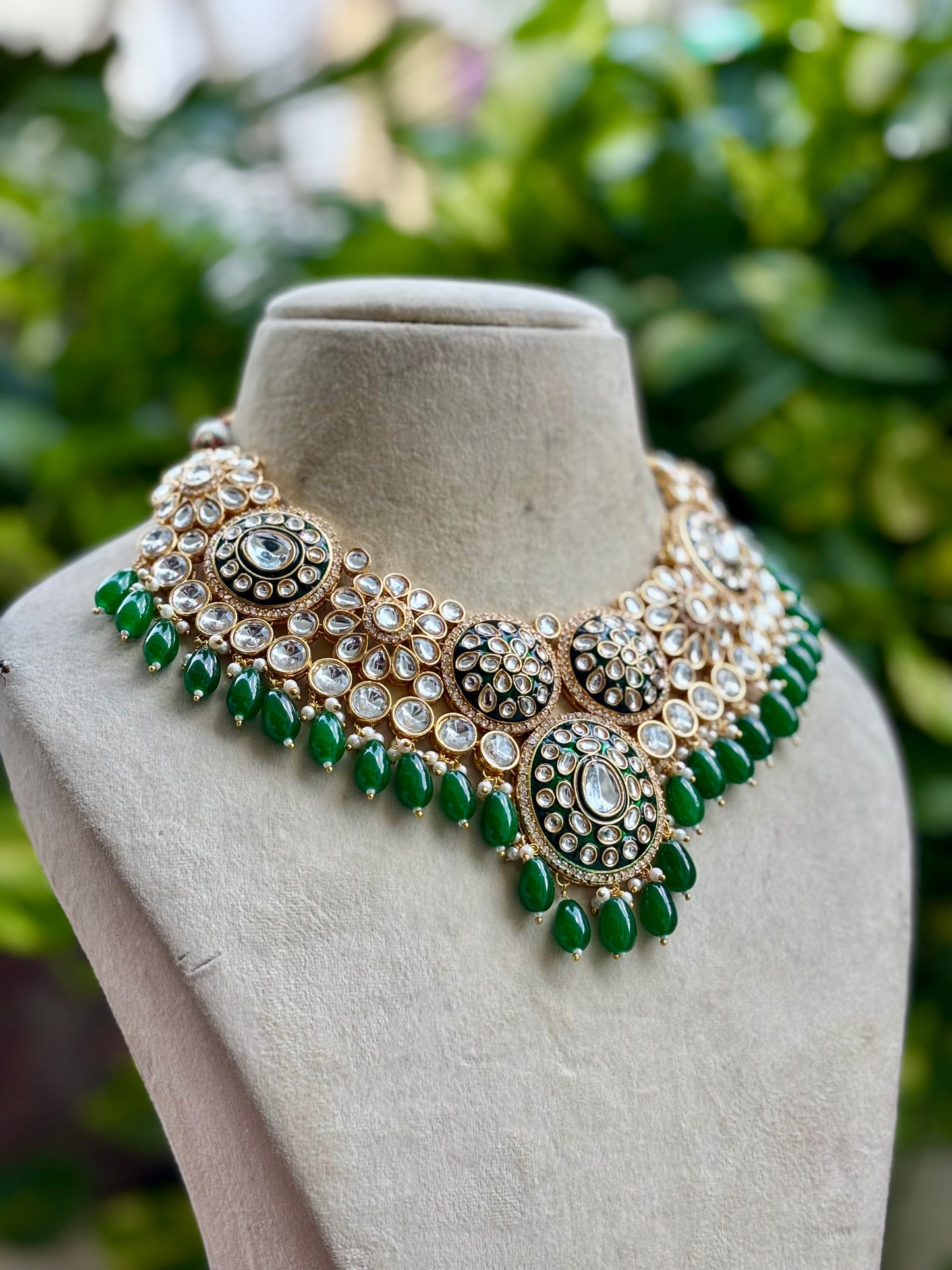 Green Vedika Kundan Jewellery Set