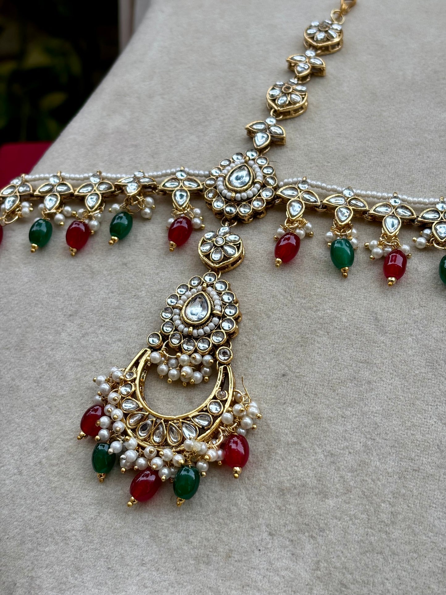 Multicolour Isha Kundan Bridal Jewellery Set