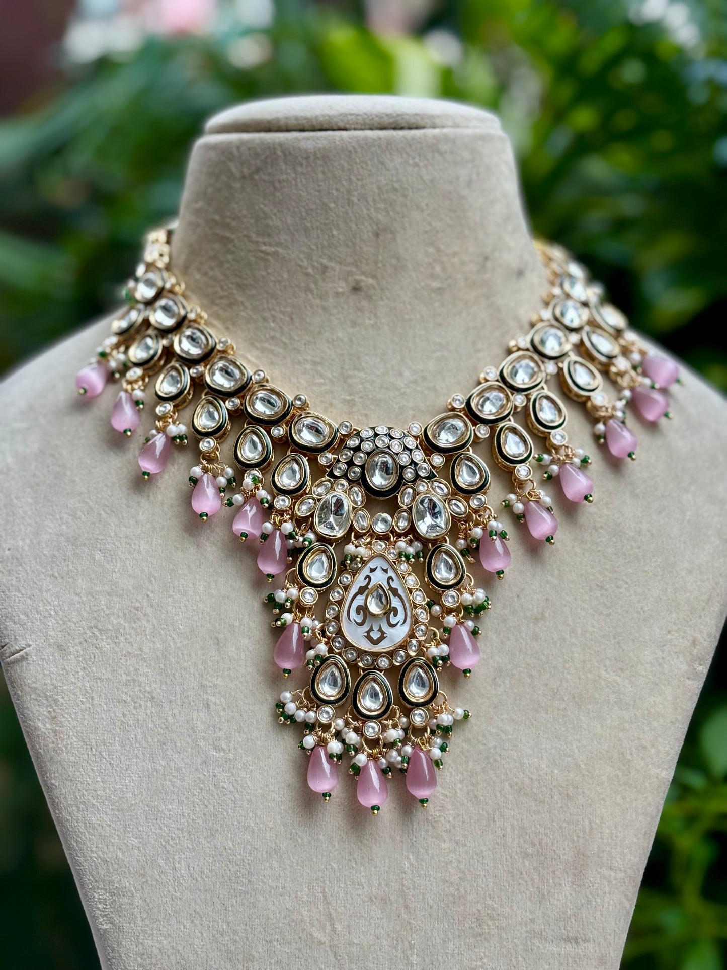 Pink Reshu Kundan Jewellery Set