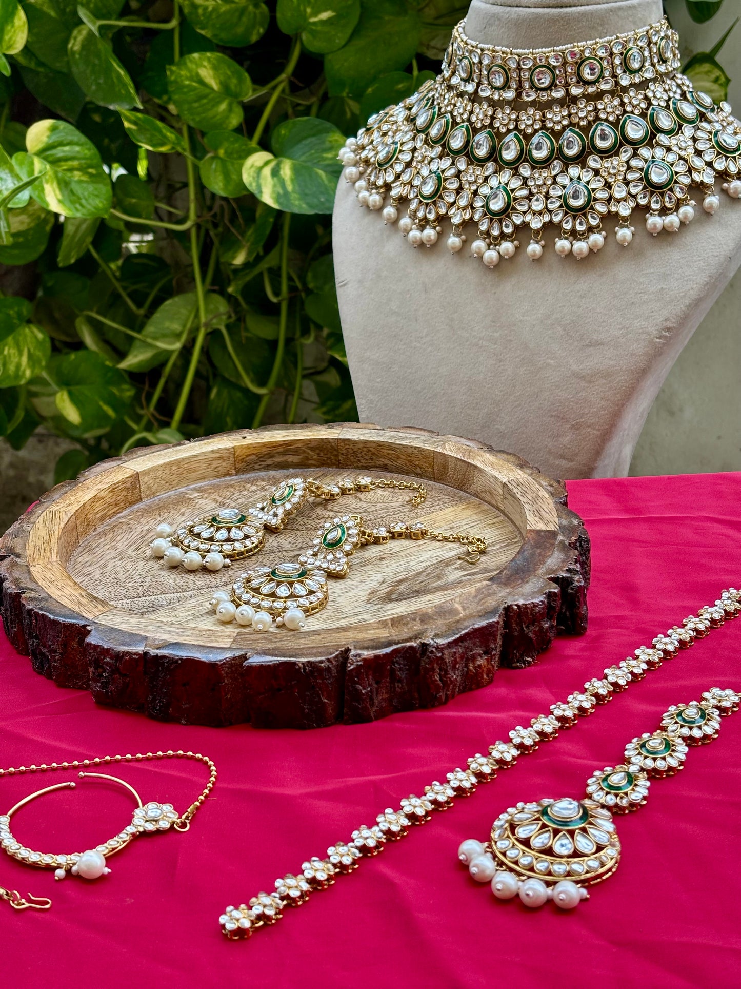 Ivory Amya Kundan Bridal Jewellery Set