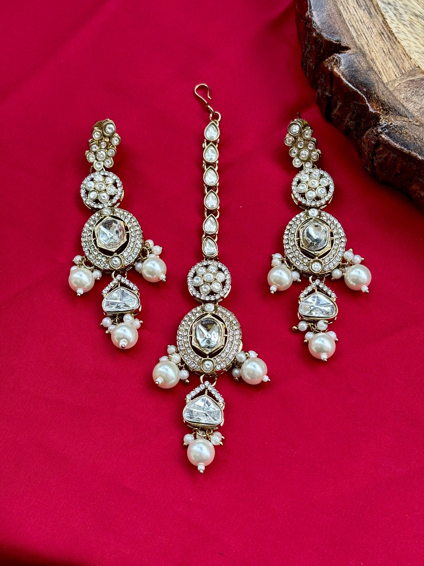 Antique Ena Kundan Jewellery Set
