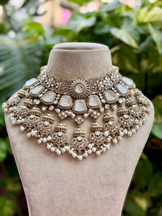 Ivory Kashiwa Kundan Bridal Jewellery Set