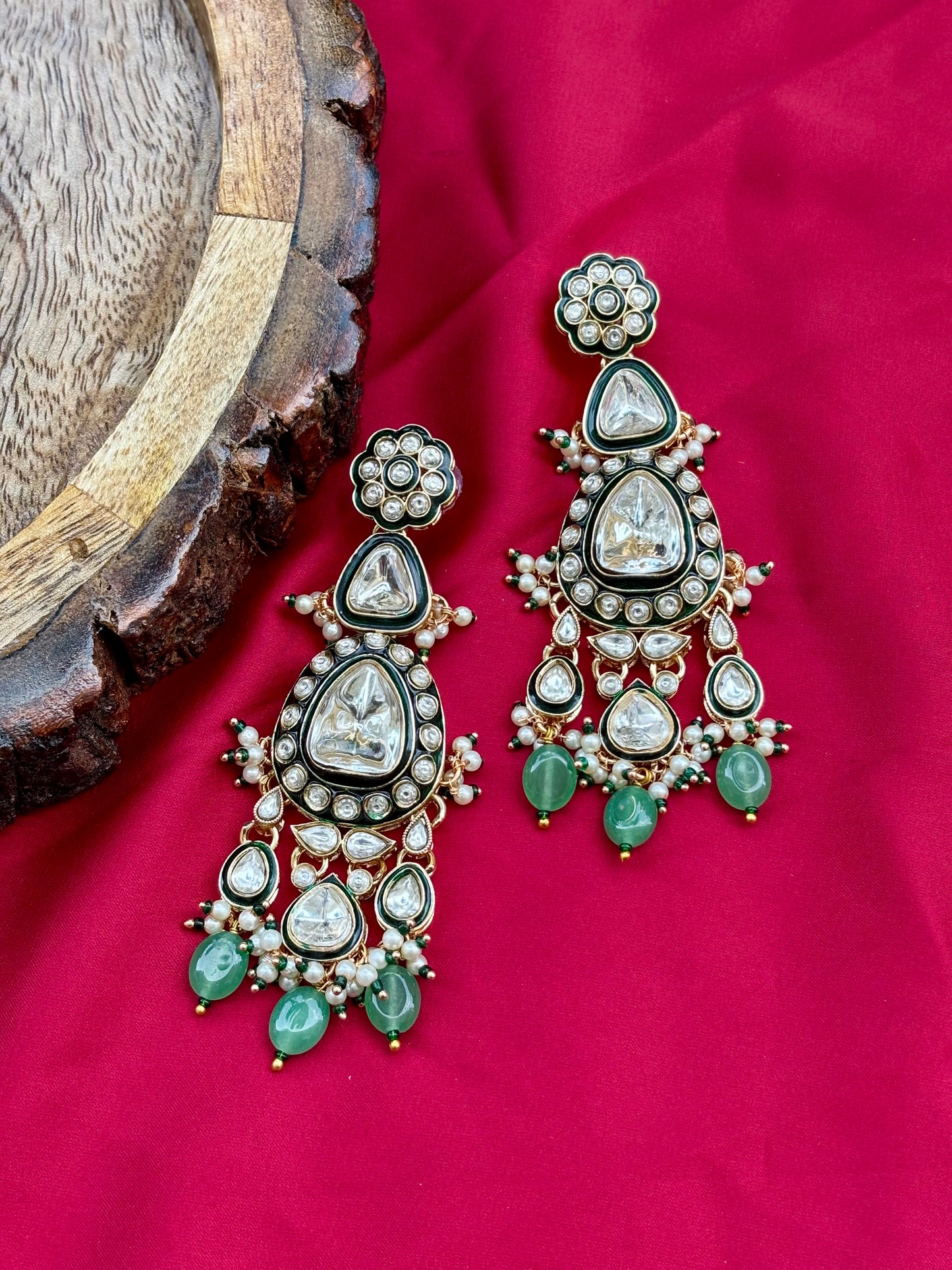 Mint Tavi Kundan Jewellery Set