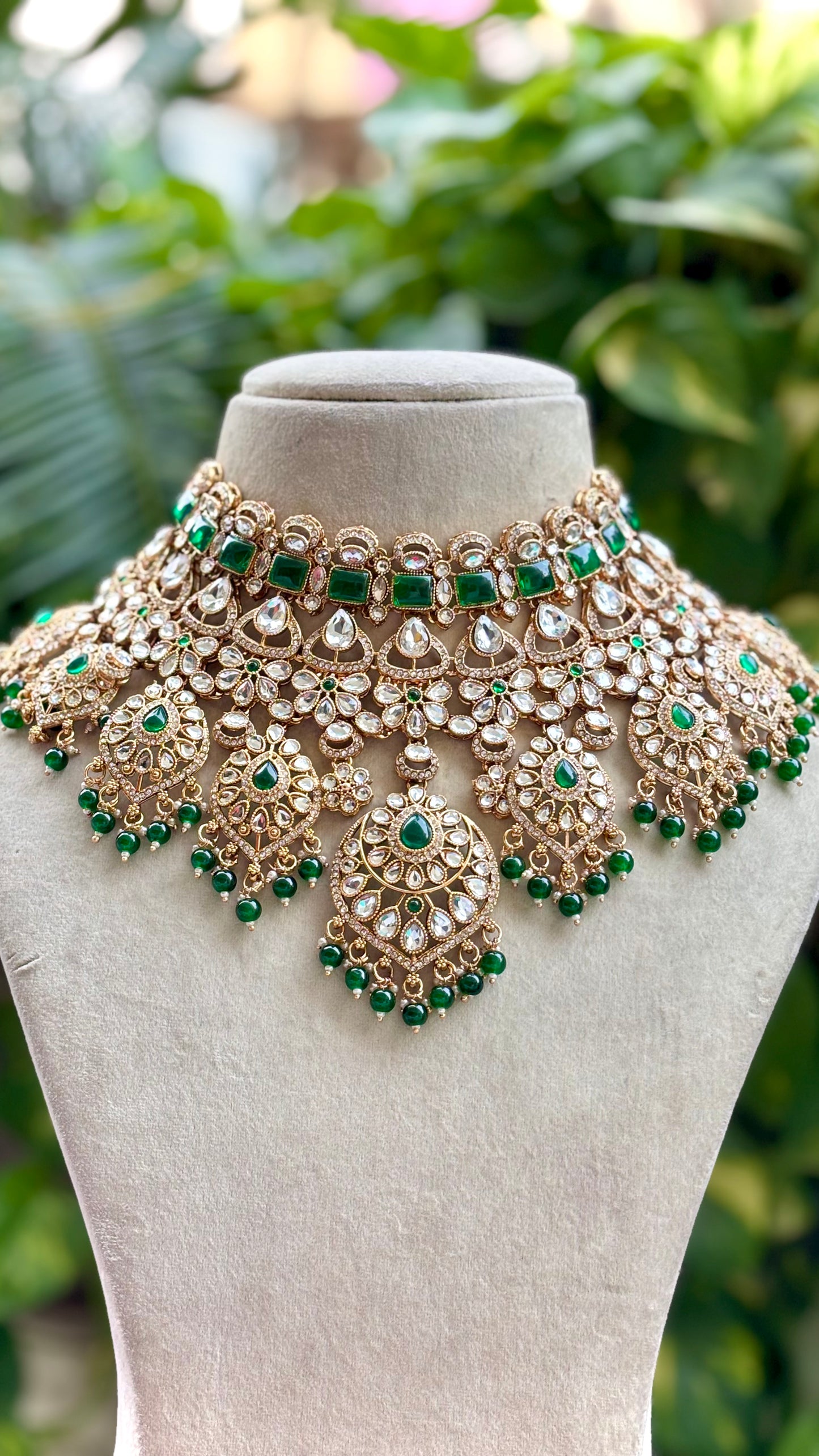 Green Saniya Kundan Bridal Jewellery Set