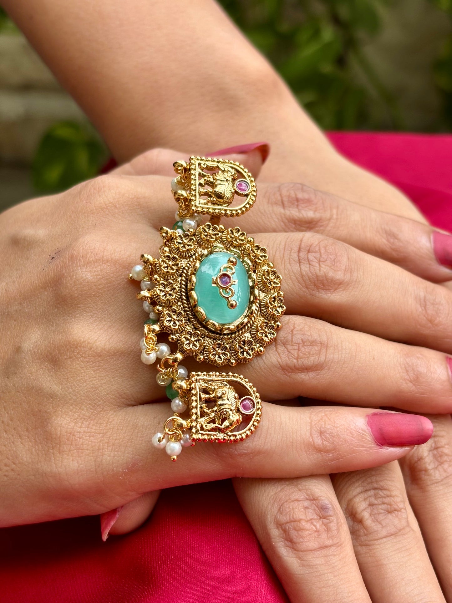 Mint Tarani Heritage Ring Jewellery Set