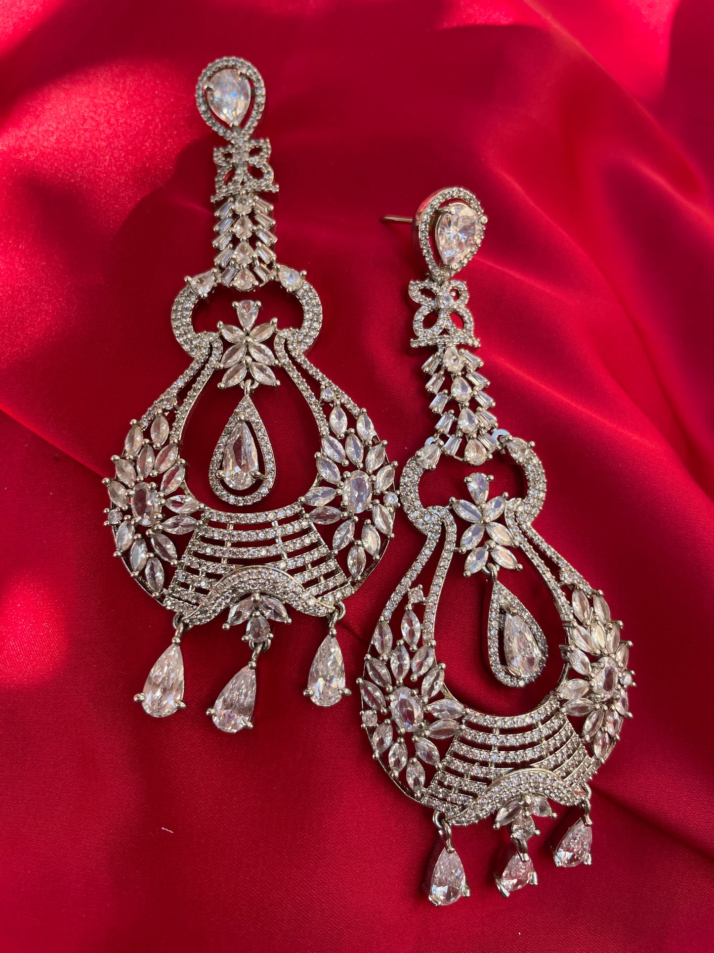 Silver Mires Zirconia Earrings