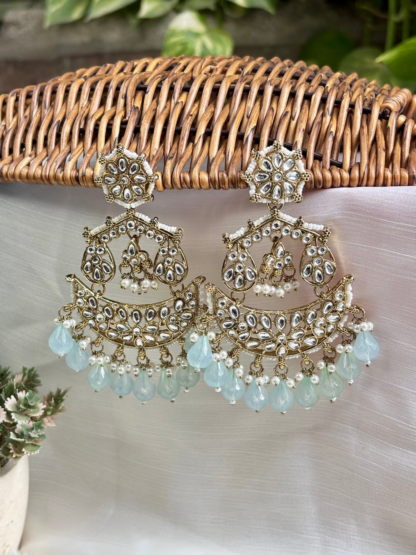 Mint Nitya Chandbalis