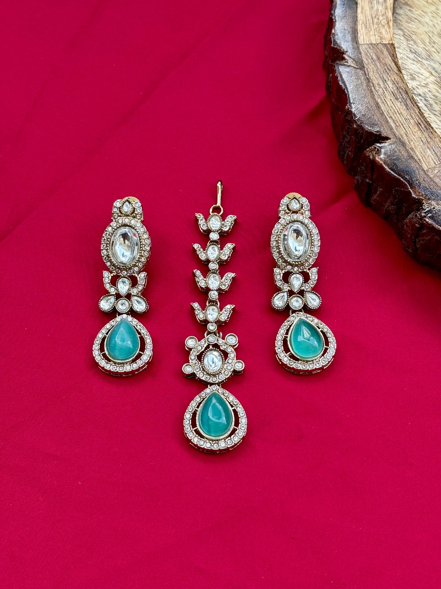Turquoise Elara Kundan Bridal Jewellery Set