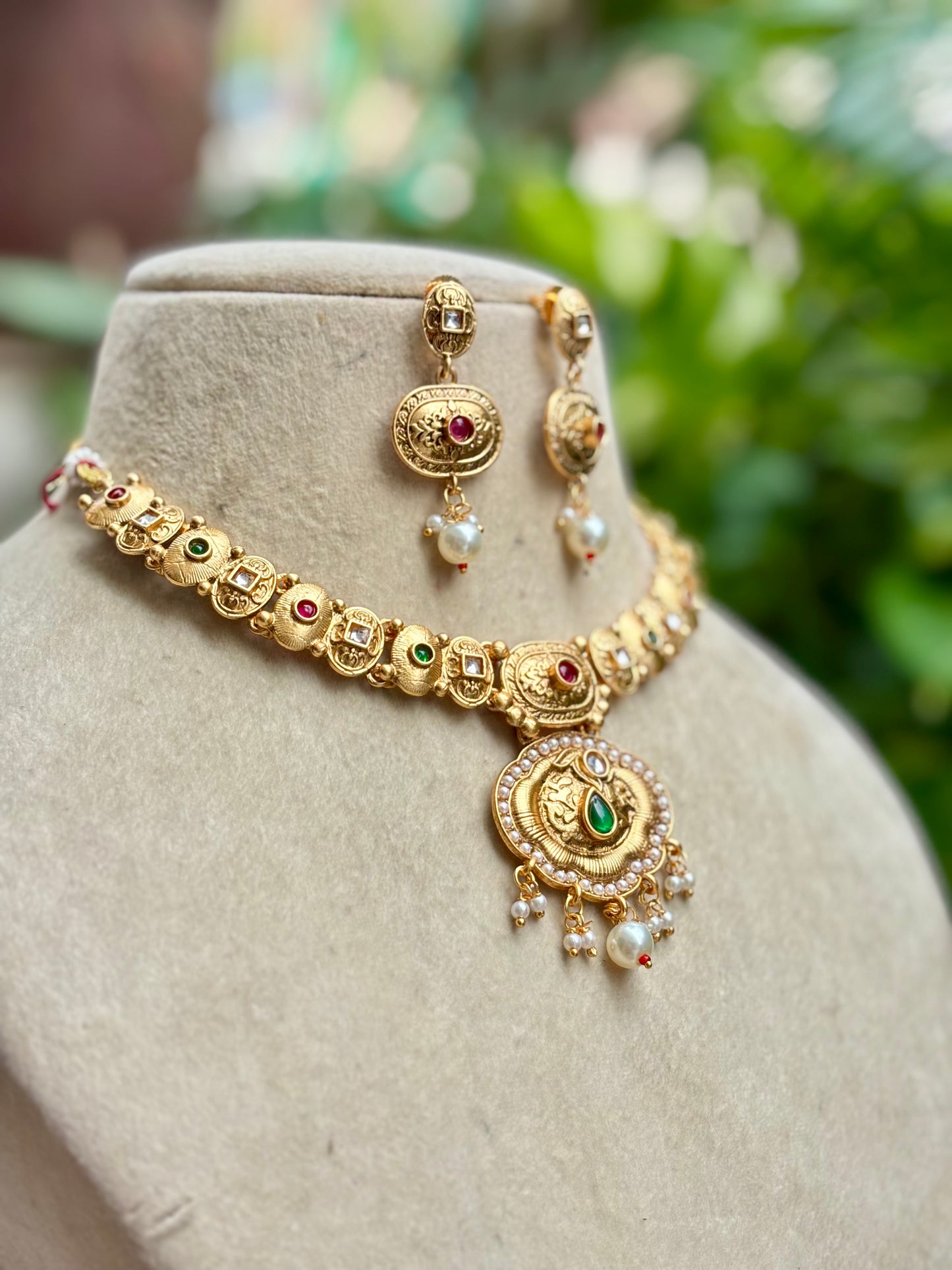 Multicolour Madha Kundan Jewellery Set