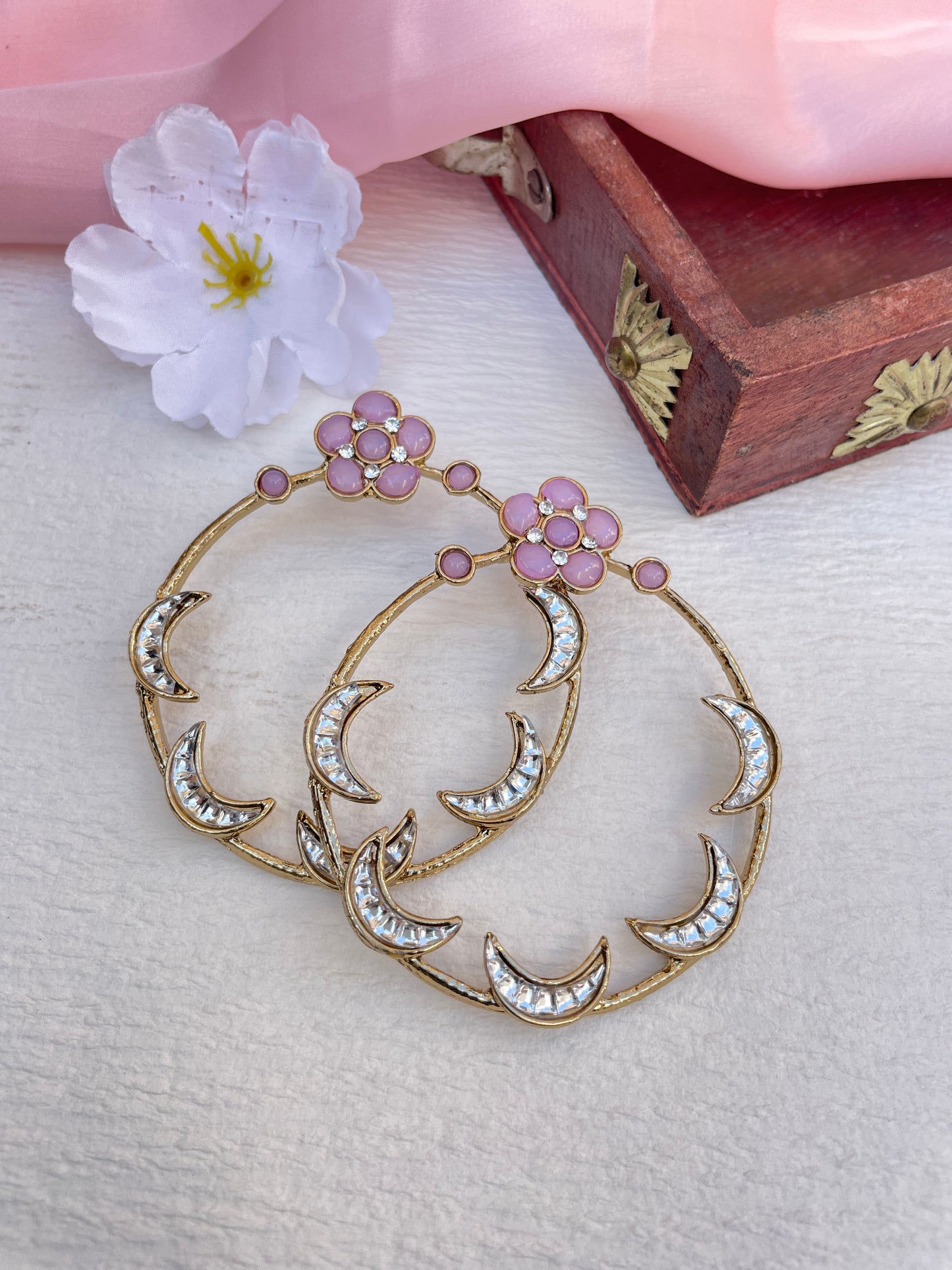 Lavender Geet Hoops Chandbalis