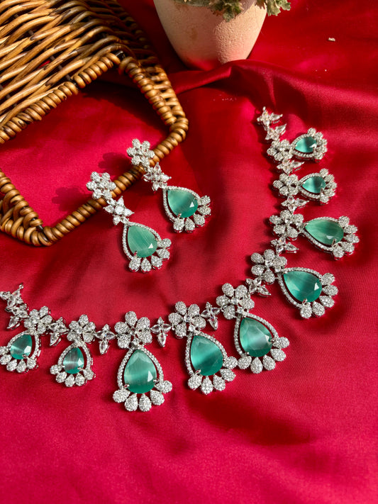 Mint Aadah Zirconia Jewellery Set
