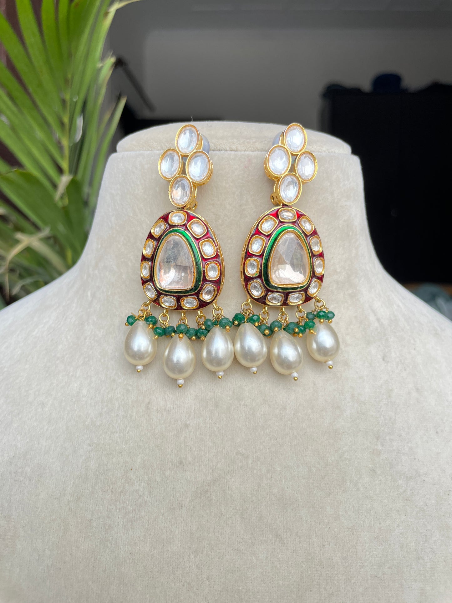 Multicolour Gauri Kundan Pearl Jewellery Set