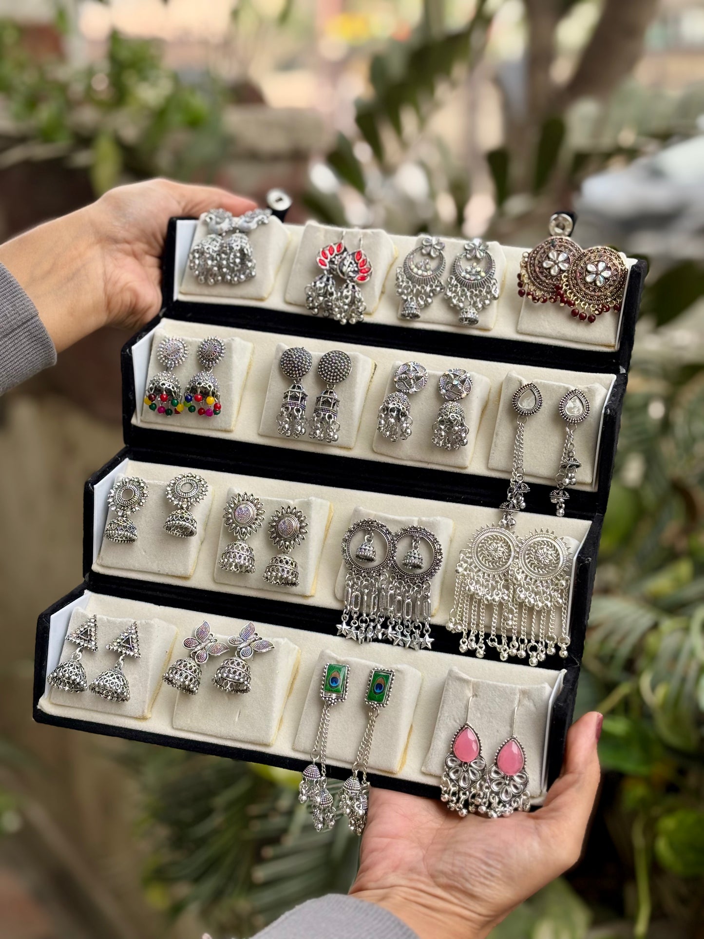 Premium 16pcs Jhumka Box Gift Set