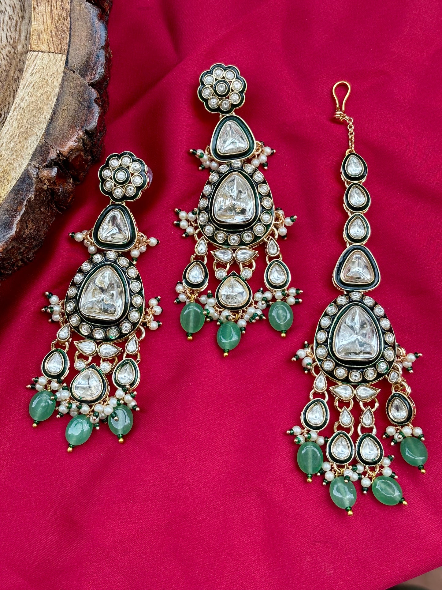 Mint Tavi Kundan Jewellery Set
