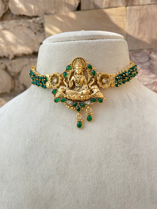 Emerald Laxmi Choker Jewellery Set