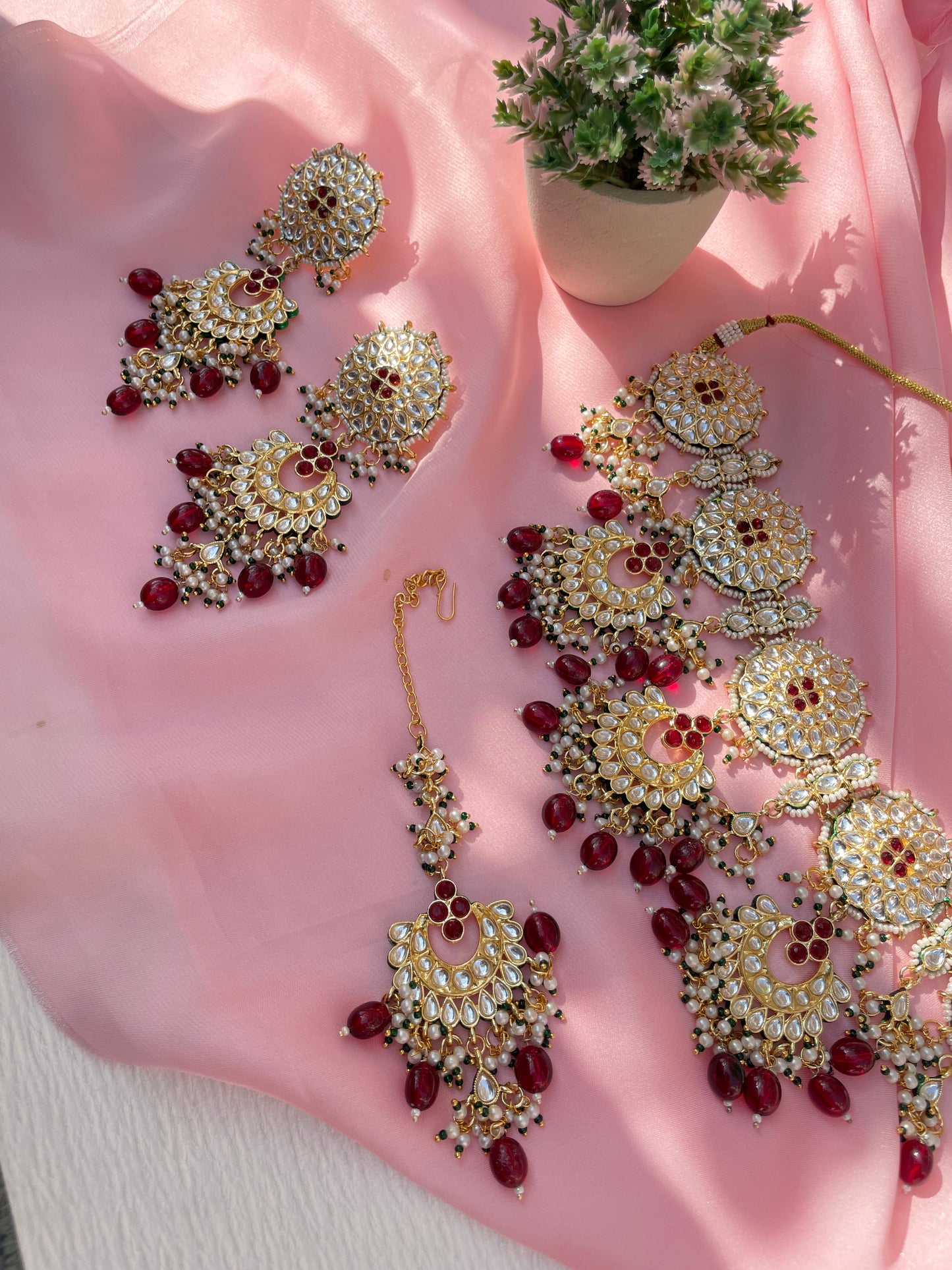 Maroon Shivi Kundan Jewellery Set