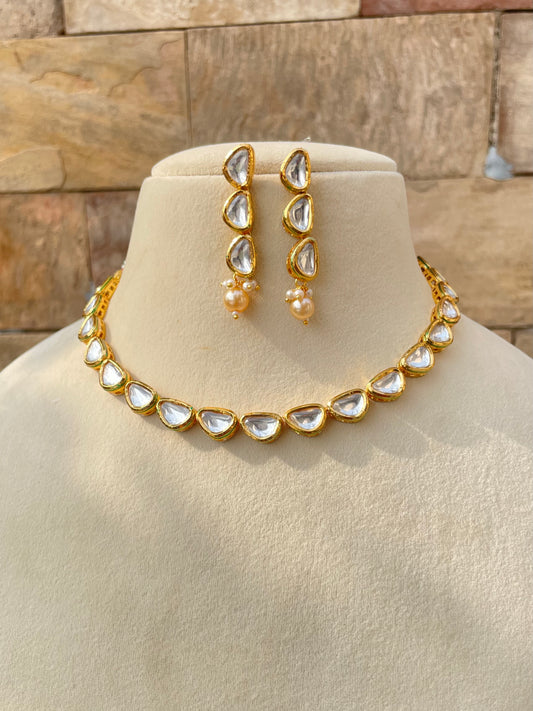 Kundan Single Line Jewellery Set