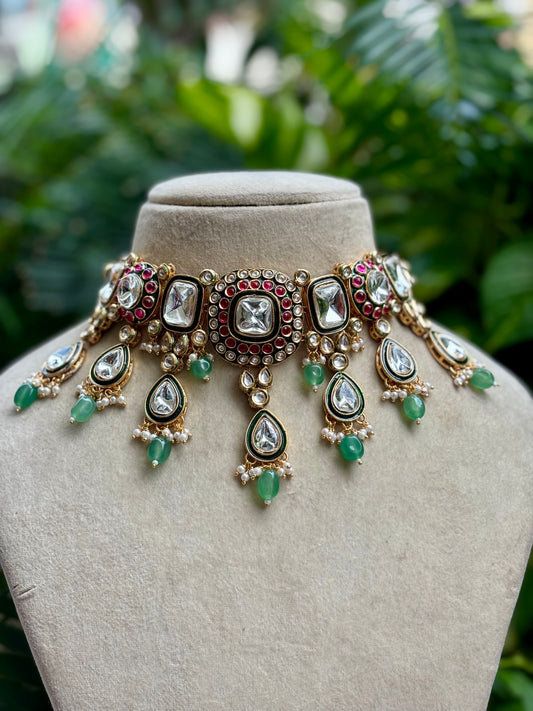 Mint Nia Kundan Jewellery Set