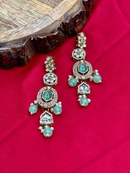 Mint Ena Kundan Jewellery Set