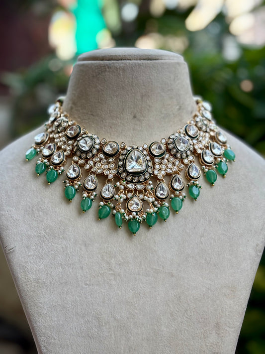 Mint Tavi Kundan Jewellery Set