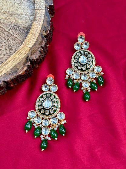 Green Vedika Kundan Jewellery Set