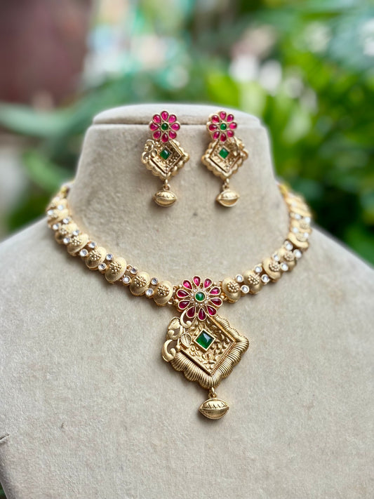 Multicolour Jinu Kundan Jewellery Set